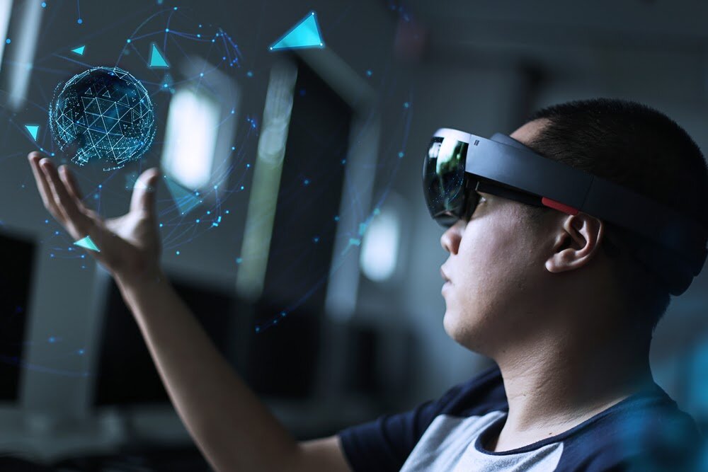 Differences Between Augmented Reality, Virtual Reality And Mixed Reality